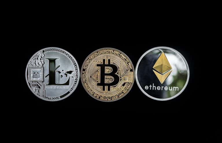 Passive Income: Staking Altcoins for Maximum Returns
