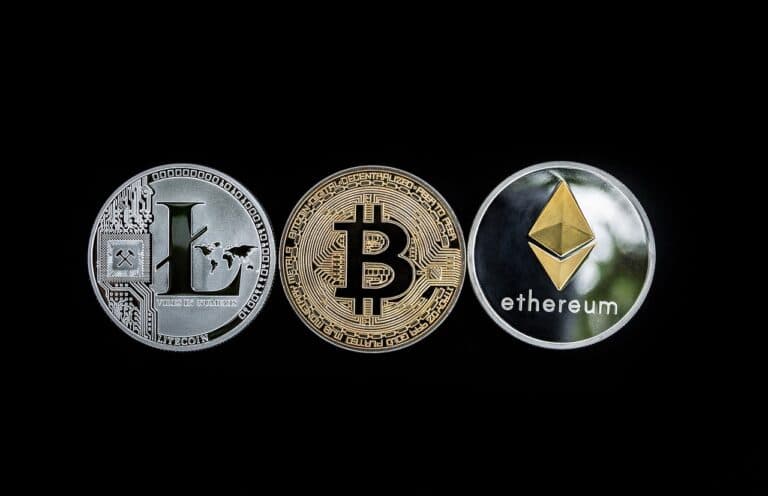 Passive Income: Staking Altcoins for Maximum Returns