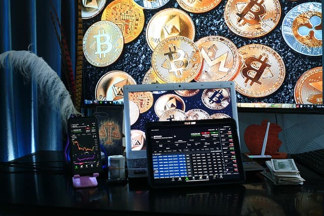 Top Altcoins to Watch in 2025: Expert Predictions for the Next Big Crypto Breakthroughs